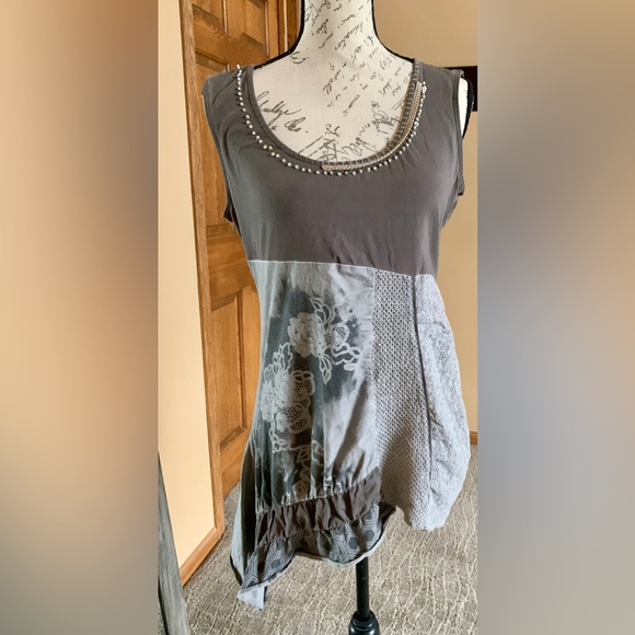 Angels Never Die Sz 2 Olive/Gray Sleeveless Top with Beaded Neckline - Picture 1 of 15